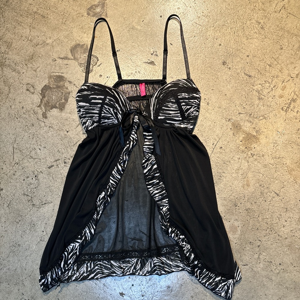 pucker up black and zebra open front sheer y2k bra tank teddy size l